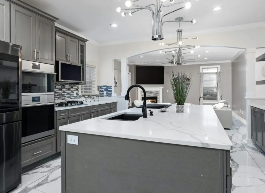 Contemporary Kitchen